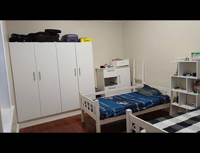 3 BEDROOM HOUSE FOR SALE IN BERGZICHT